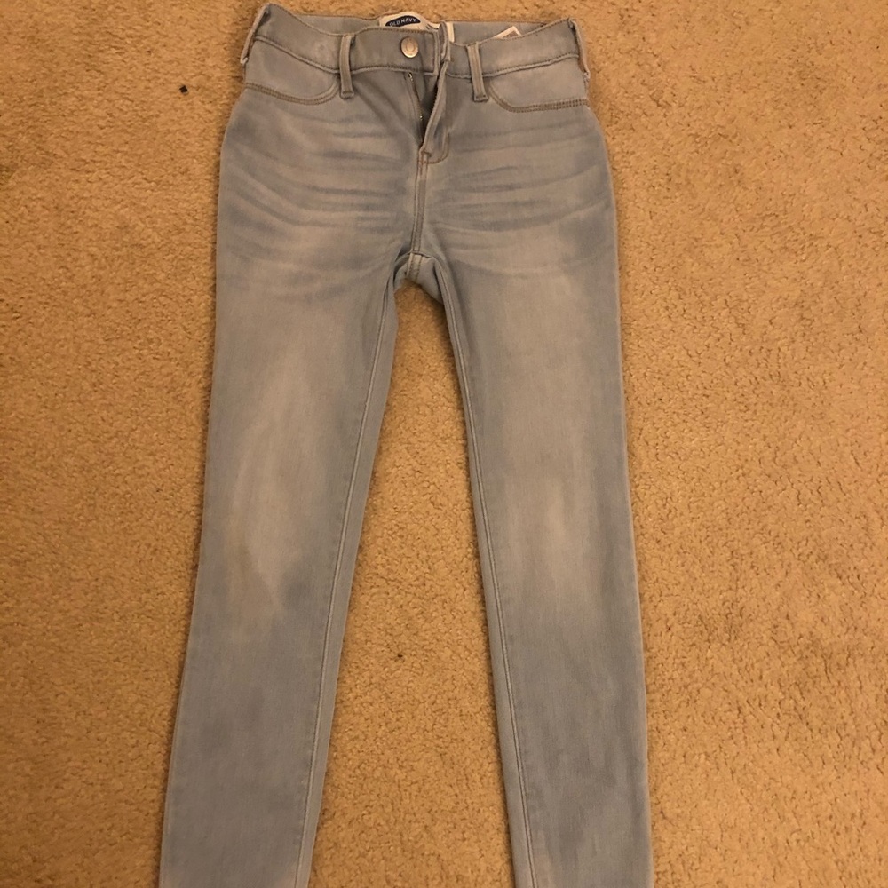 Old navy ballerina jeggings.  Excellent condition